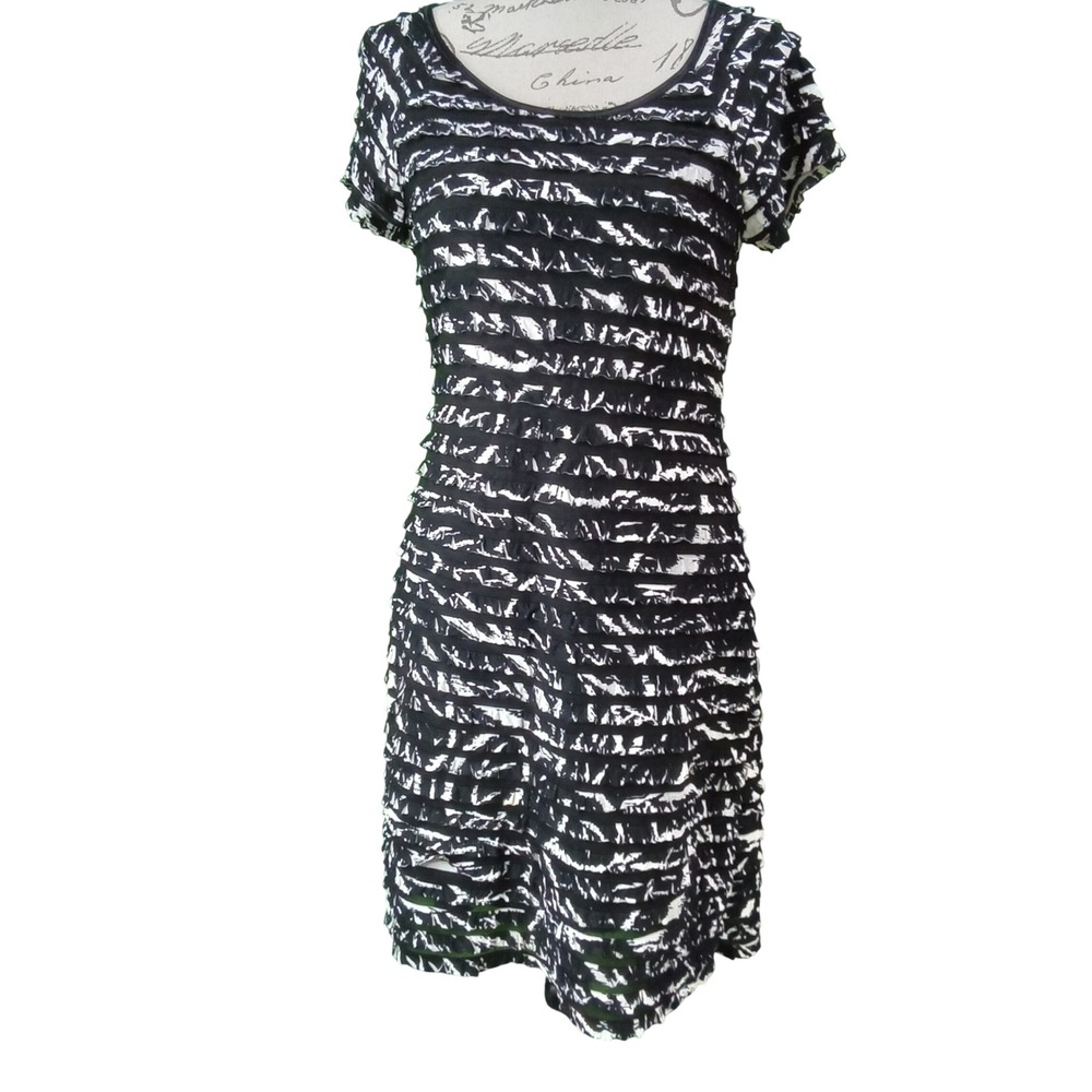 Connected Apparel Dress 10 Black White Striped Ruffle Tiers Stretch Scoop